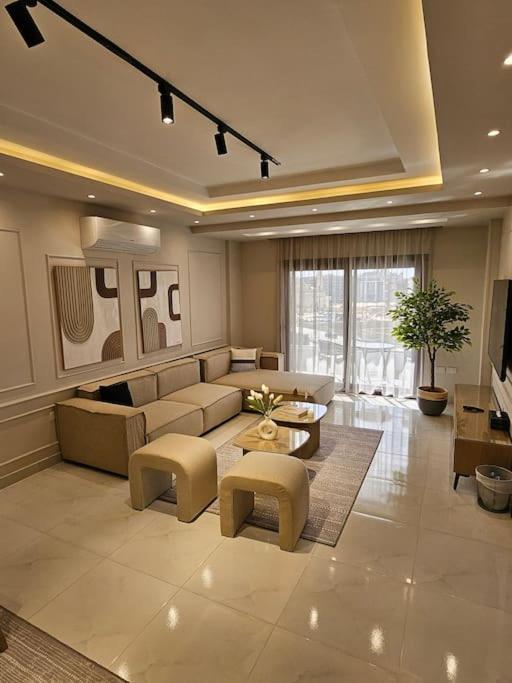 Apartment Luxury 2 Bedroom By A1 - 202