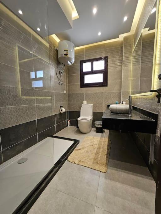 Luxury 2 Bedroom By A1 - 202